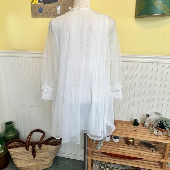 Gotham Jr. Vintage Nylon Sleep Gown White Florals Lace sz 7 - Picture 2 of 10
